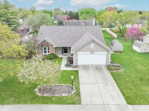 12426 Ensley Pl, Fishers, IN 46038