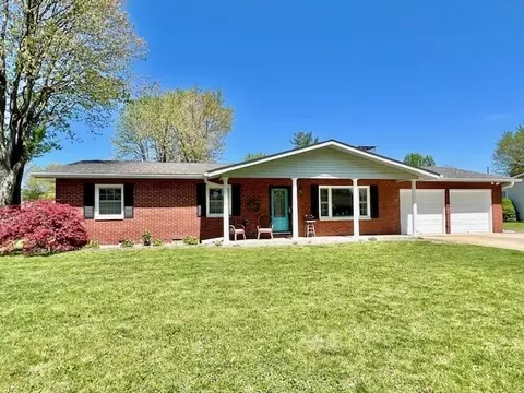 1020 Driftwood Ave, Columbus, IN 47203