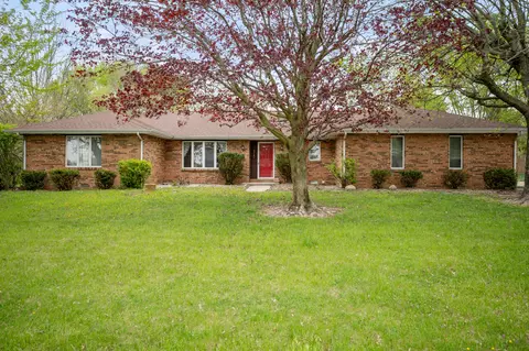 3148 S Nora Dr, New Castle, IN 47362