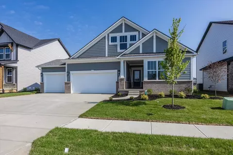 128 Creststone Blvd, Westfield, IN 46074