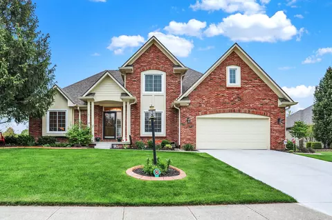 10019 Northwind Dr, Indianapolis, IN 46256