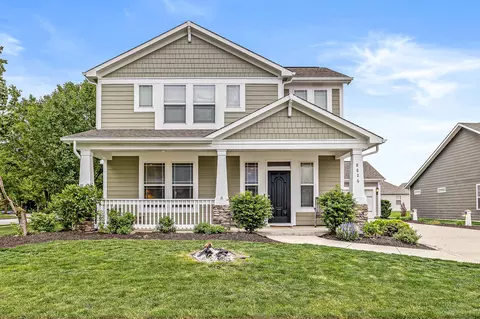 8826 Carver Dr, Indianapolis, IN 46239