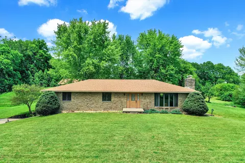 1366 W County Line Rd, Indianapolis, IN 46217