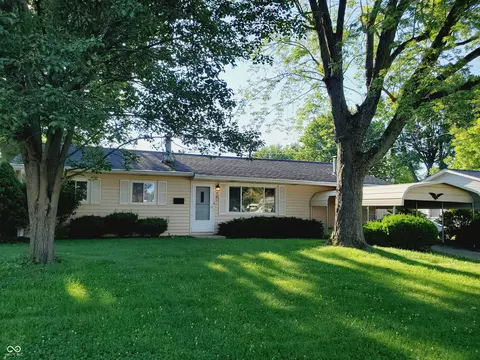541 Melrose Dr, New Whiteland, IN 46184