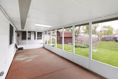 Exterior - 1007 Ridgewood Dr, Plainfield, IN 46168 photo 2 of 5