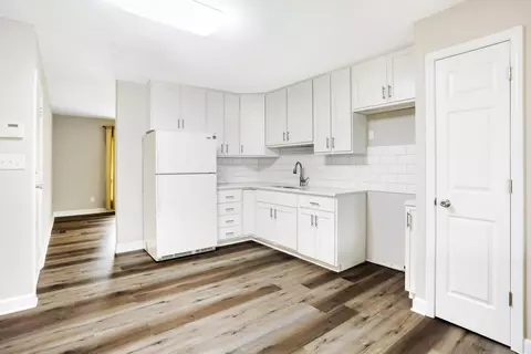 Kitchen - 1007 Ridgewood Dr, Plainfield, IN 46168 photo 1 of 2