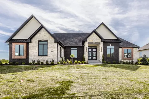 4053 Pitscottie Ct, Bargersville, IN 46106