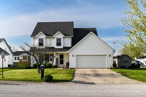 415 E Maple St, Bainbridge, IN 46105