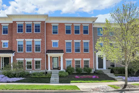 12717 Vanderhorst St, Carmel, IN 46032