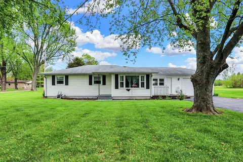 1015 W Smith Valley Rd, Greenwood, IN 46142