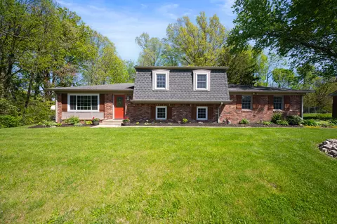 8553 Thornhill Dr, Indianapolis, IN 46256