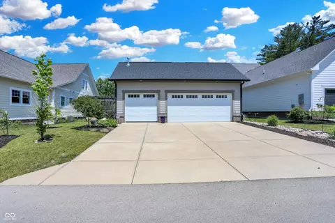 Exterior - 315 E City Center Dr, Carmel, IN 46032 photo 11 of 12