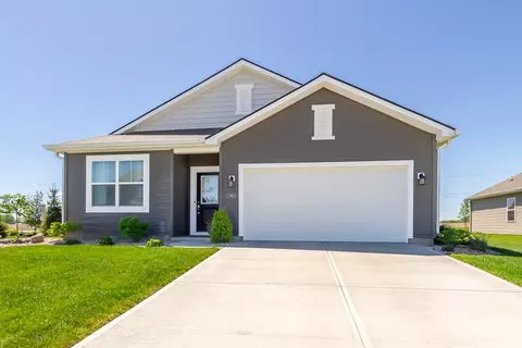 336 Bluestem Ln, New Whiteland, IN 46184