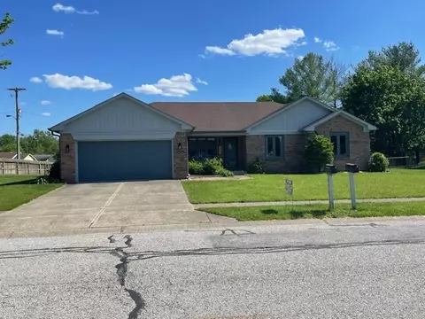 201 Pinnacle Ln, Plainfield, IN 46168