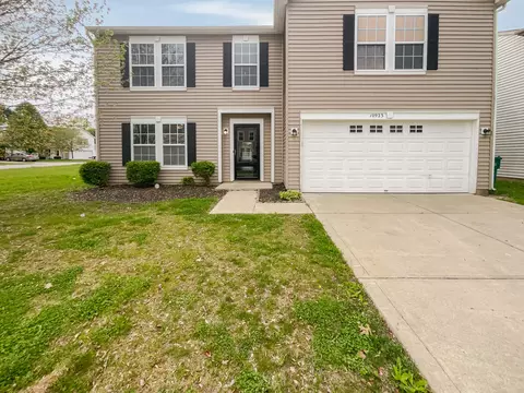 10923 Cyrus Dr, Indianapolis, IN 46231