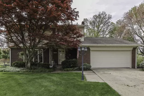 1935 Colt Rd, Indianapolis, IN 46227
