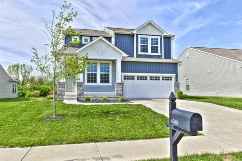 6588 Shooting Star Dr, Whitestown, IN 46075