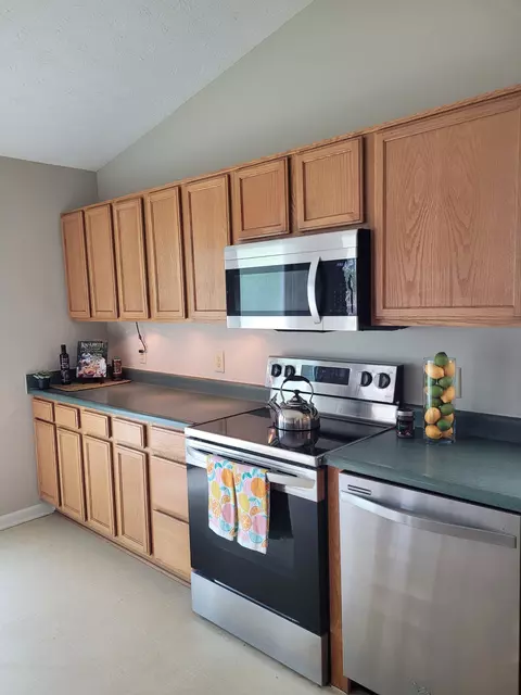 5925 Sugarloaf Dr, Plainfield, IN 46168 photo 6