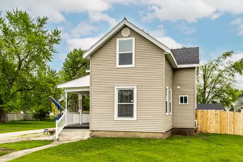 327 W Wyandotte Rd, Mulberry, IN 46058