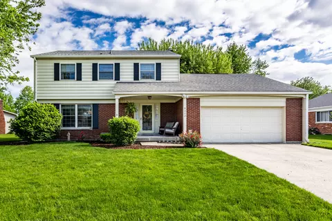 8402 Bermuda Dr, Indianapolis, IN 46219