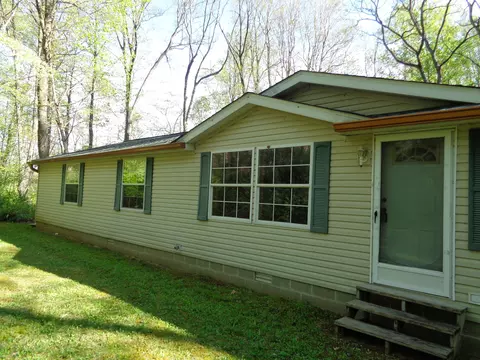 8062 Lake Shore Dr, Rockville, IN 47872