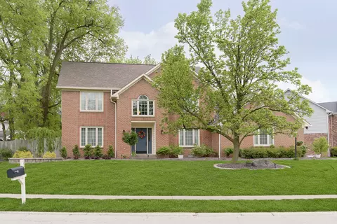 1806 Spruce Dr, Carmel, IN 46033
