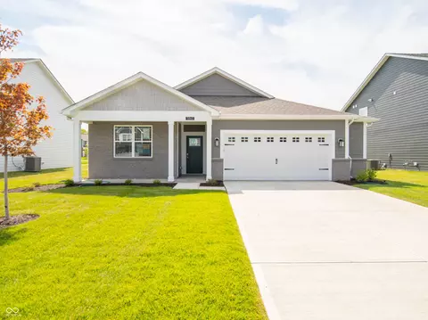 5843 Handbell Ln, Greenwood, IN 46143