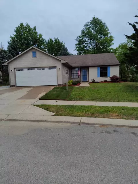 18427 Harvest Meadows Dr W, Westfield, IN 46074