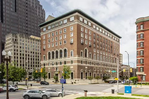 350 N Meridian St #406, Indianapolis, IN 46204