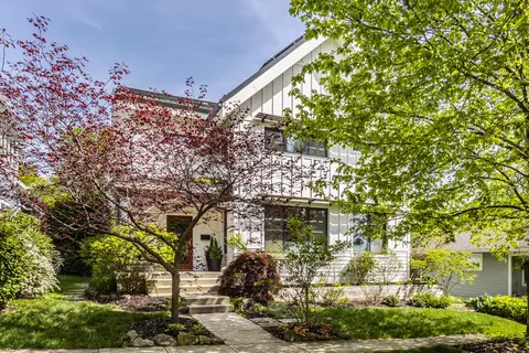 580 W Cedar St, Zionsville, IN 46077