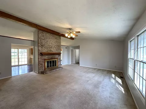 Living - 106 E Oak St, Roachdale, IN 46172 photo 1 of 5