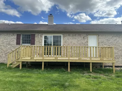 Exterior - 106 E Oak St, Roachdale, IN 46172 photo 14 of 18
