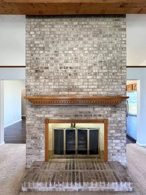 Living - 106 E Oak St, Roachdale, IN 46172 photo 5 of 5