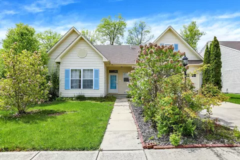 11766 Shady Meadow Pl, Fishers, IN 46037