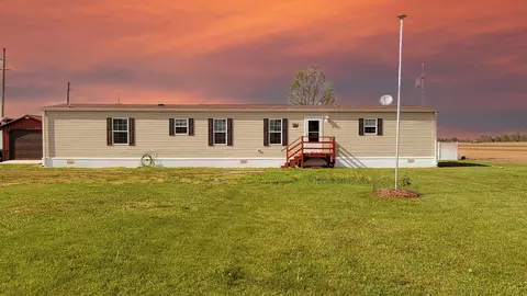 300 N Main St, Mellott, IN 47958