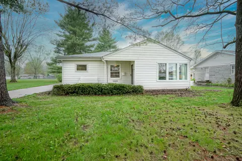 3442 Rost Dr, Columbus, IN 47203