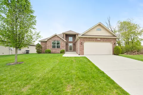 5705 Victory Dr, Columbus, IN 47203