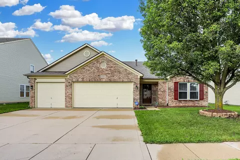 8763 Orchard Grove Ln, Camby, IN 46113