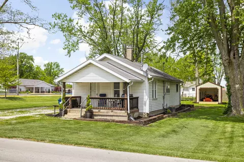1003 Avenue D St, Greencastle, IN 46135
