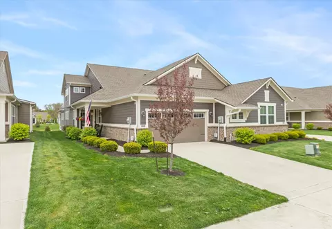 4954 E Amesbury Pl, Westfield, IN 46062