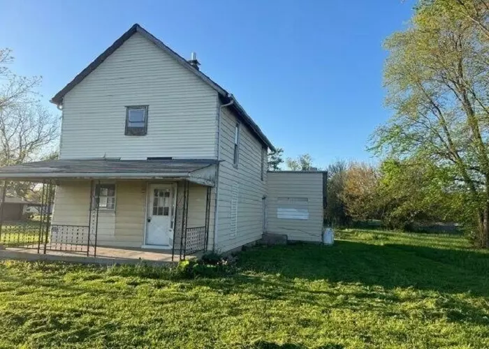 Exterior - 5570 E 300 S, Crawfordsville, IN 47933 photo 1 of 2