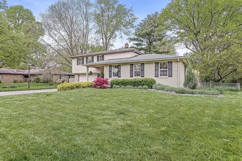8075 Dartmouth Rd, Indianapolis, IN 46260