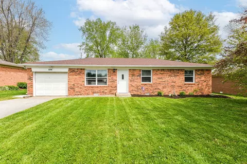 606 Meadows Dr, Mooresville, IN 46158