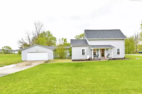 102 N Main St, Whitestown, IN 46075