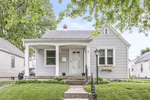 121 S 11th Ave, Beech Grove, IN 46107