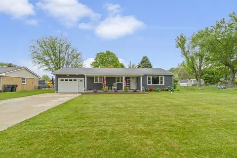 141 E 75th St, Anderson, IN 46013