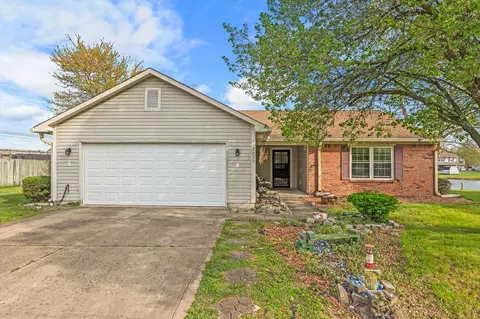 2055 Fiesbeck Ct, Columbus, IN 47201