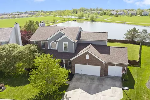 16318 Oldenburg Cir, Westfield, IN 46074