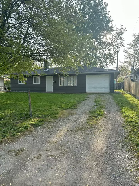 3143 Manor Ct, Indianapolis, IN 46218