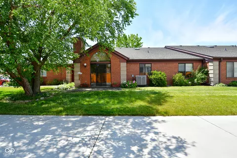 2048 Oak Run South Dr, Indianapolis, IN 46260